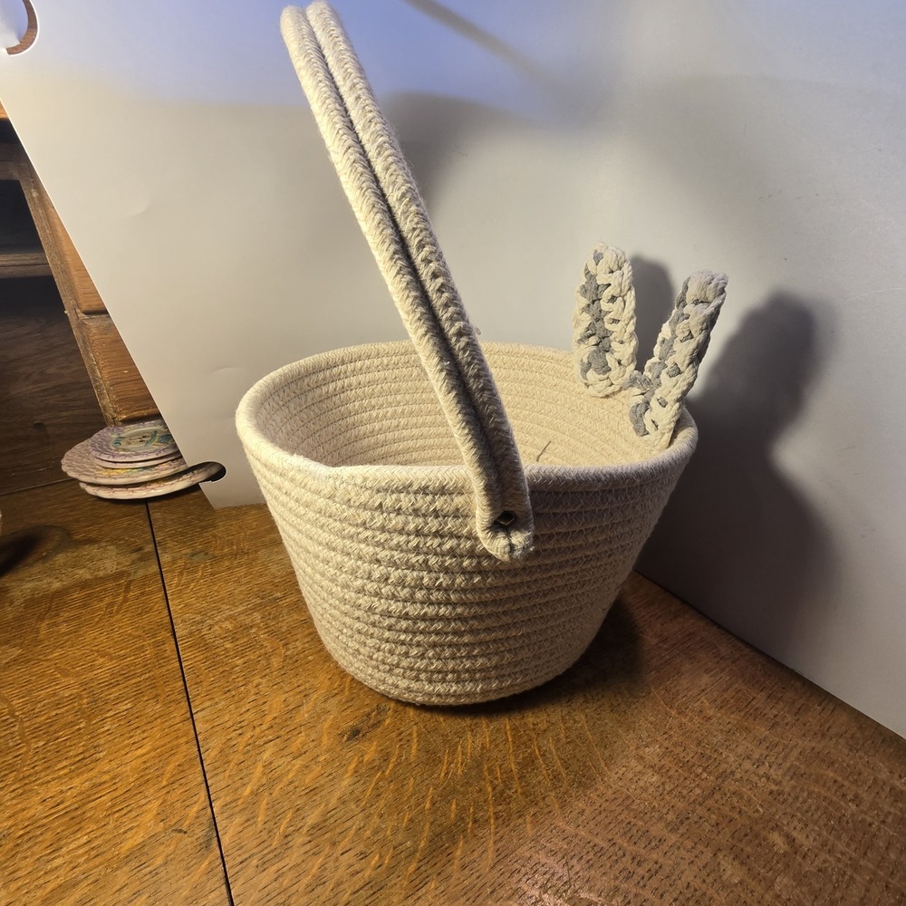 Woven Braided Rope Easter Bunny Rabbit Basket 8" Diam 5.75" H - Picture 6 of 13